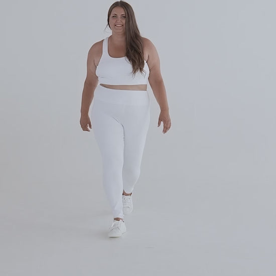 All-Over Print Plus Size Leggings.mp4